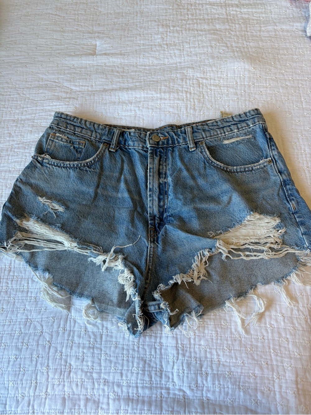 Zara Distressed Women's Denim Shorts - Blue